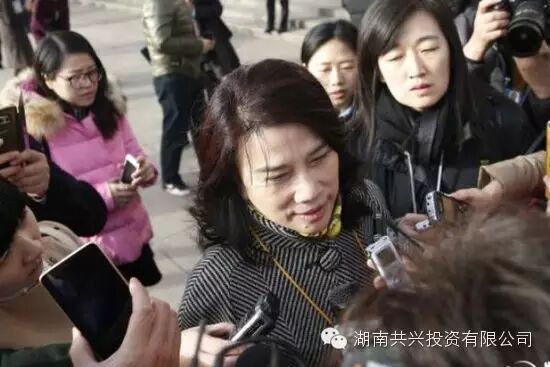 成龙代言的企业都死了!只有格力没死!