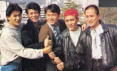 照片存放久了或被弄脏了