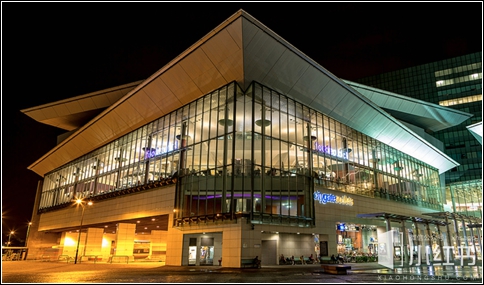 圣诞季 香港玩购行程完全指南 半天 一天 两天 三天 旅行购物经验 Yee365