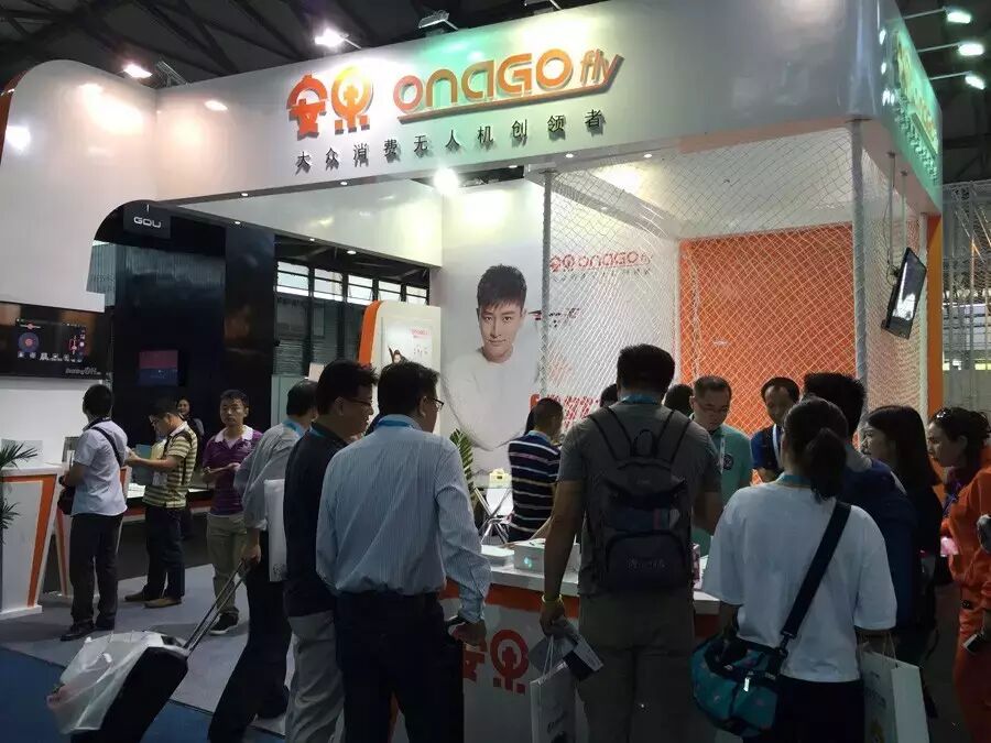 “小而強”的安果智拍無人機精彩亮相CES Asia 2016 