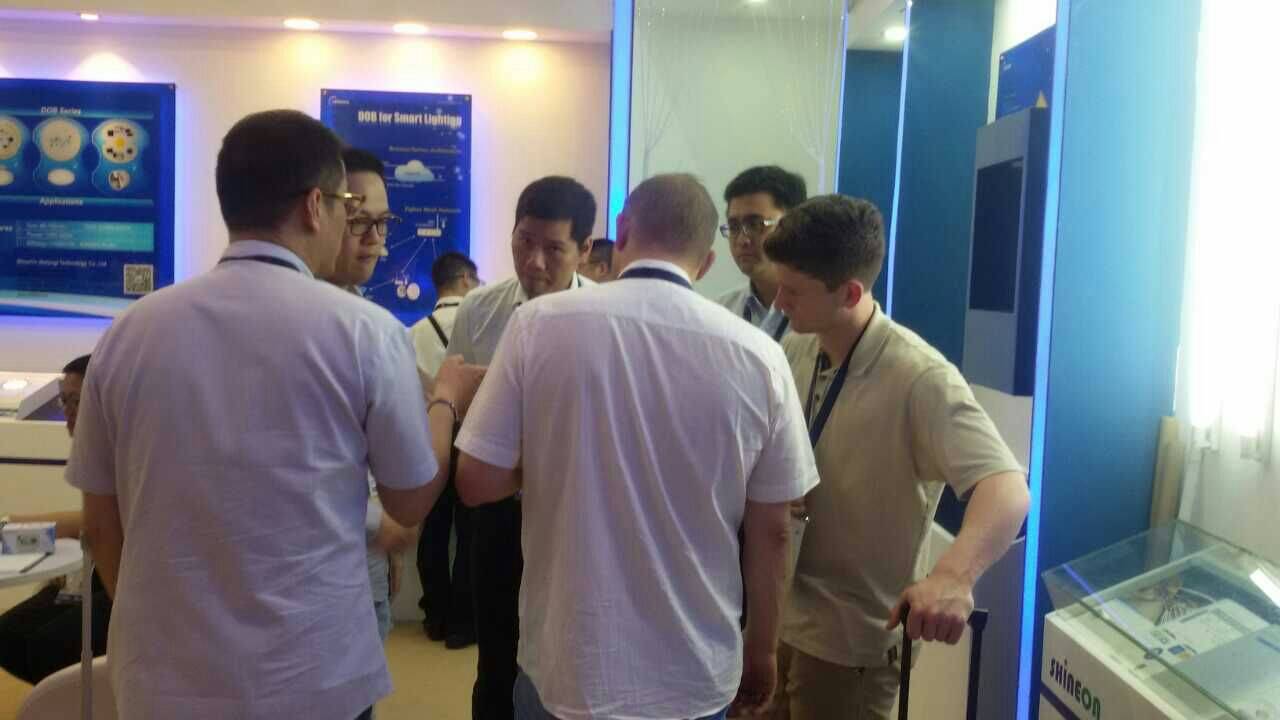 老外青睐DOB？ 易美芯光DOB、CSP产品光亚展大受好评