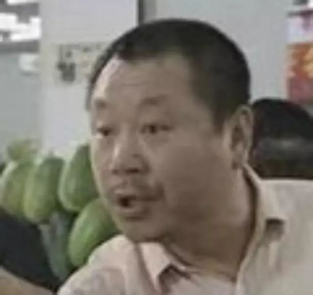 范伟来威海买菜,笑彪了