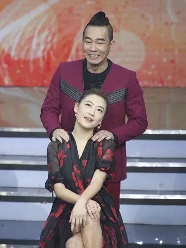 陈小春将登《王牌》与爱妻应采儿配合默契反差萌