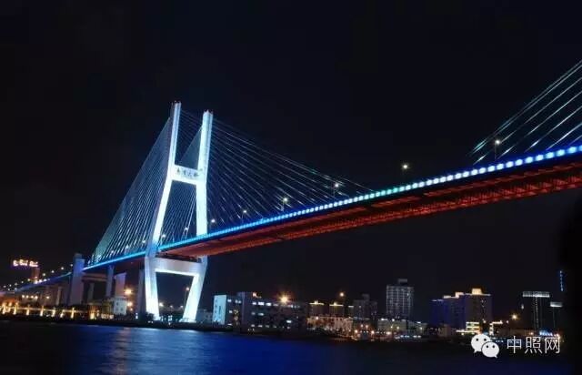 不同类型景观亮化设计的巧点