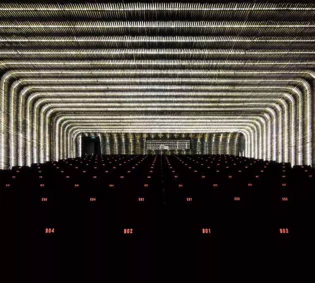 马德里艺术中心：光的戏剧性表现