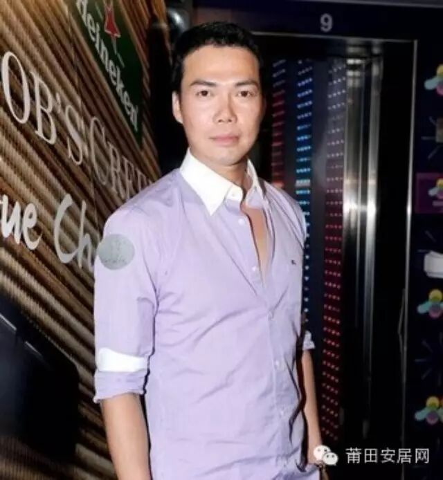 陈小春走了,laughing哥谢天华又来了,啥时候把浩南哥叫...