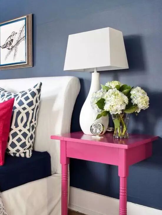 如何用一盏床头照明灯，给你打造温暖的睡前阅读区？