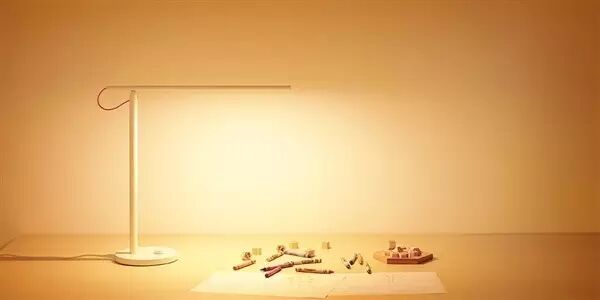 讲真，绝壁抄袭了，你家的干嘛也叫台灯？！