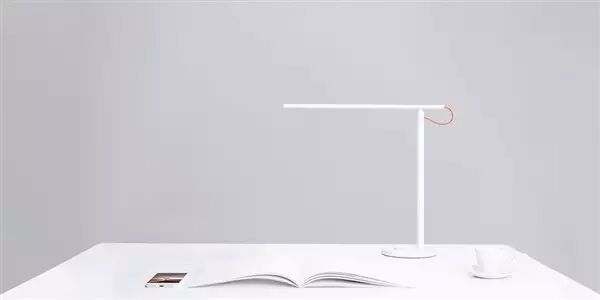 讲真，绝壁抄袭了，你家的干嘛也叫台灯？！