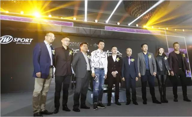 飞锐与嘉沃达成战略合作伙伴,大黑牛李晨帅气见证