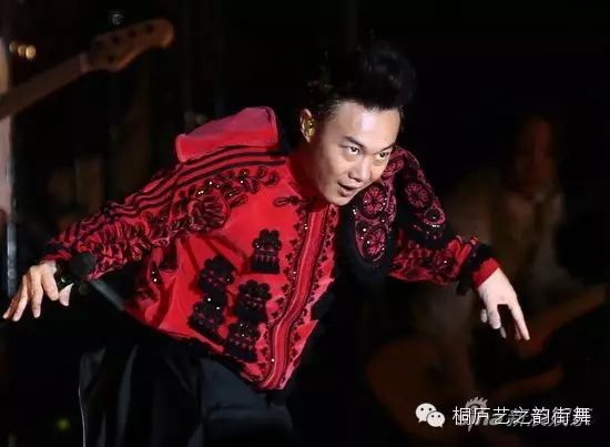 明星(陈奕迅)跳街舞(breaking)炸了!