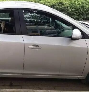 南宁一小贼砸七辆轿车只为偷车内红包，真为你的智商捉急！408 / 作者:thkfh / 帖子ID:113653