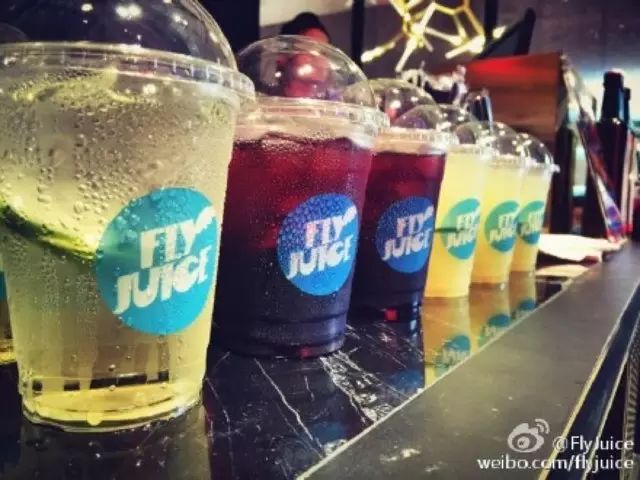 魔都最知名的时尚潮牌果汁店之一FlyJuice开到大悦城!怪不得潮人们都在晒,原来是俞思远的店!