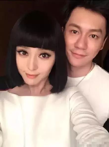 揭秘李小璐当年为什么抛弃李晨而选择贾乃亮