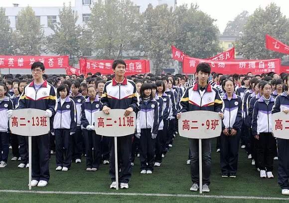 【盘点】泰安中小学校校服，堪称校园版蓝白生死恋