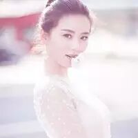 刘诗诗绝美婚纱照曝光,她的打底裤......