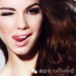 【神奇秘方】头发稀疏和掉头发的超级秘方，太有效！