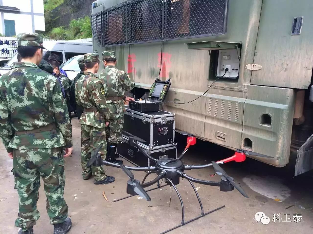 武警部隊科衛(wèi)泰煥影無人機航拍泰寧泥石流救援一線