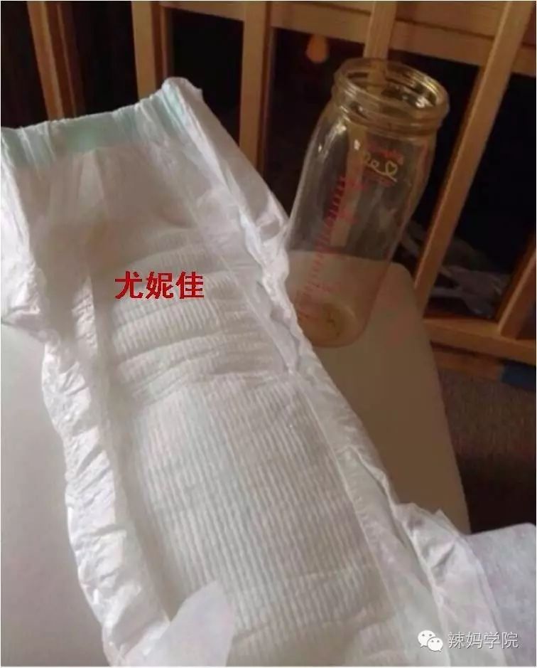 因为我是一直给宝宝使用花王的,对尿尿后鼓包已经见怪不怪了(我是这么