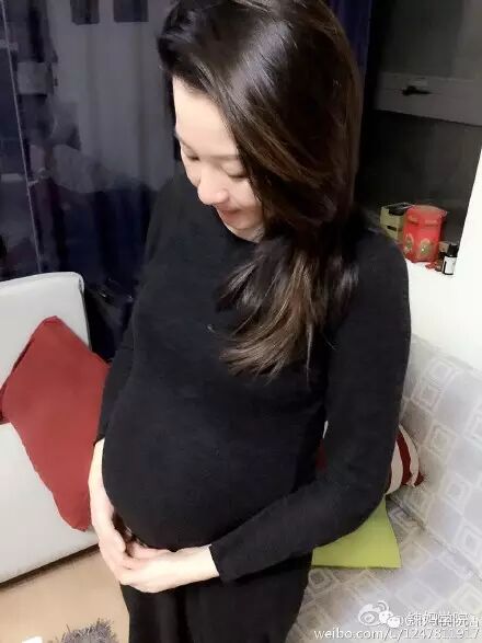 不婚不育主义的她40岁怀孕增重40斤, 4个月恢复如初,靠的居然是母乳喂养?-怀孕期