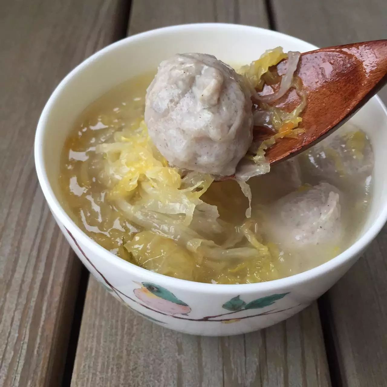 酸菜丸子汤
