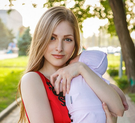 他娶了18岁乌克兰美女......想想这样的生活也是醉了！720 / 作者:红通通 / 帖子ID:106592