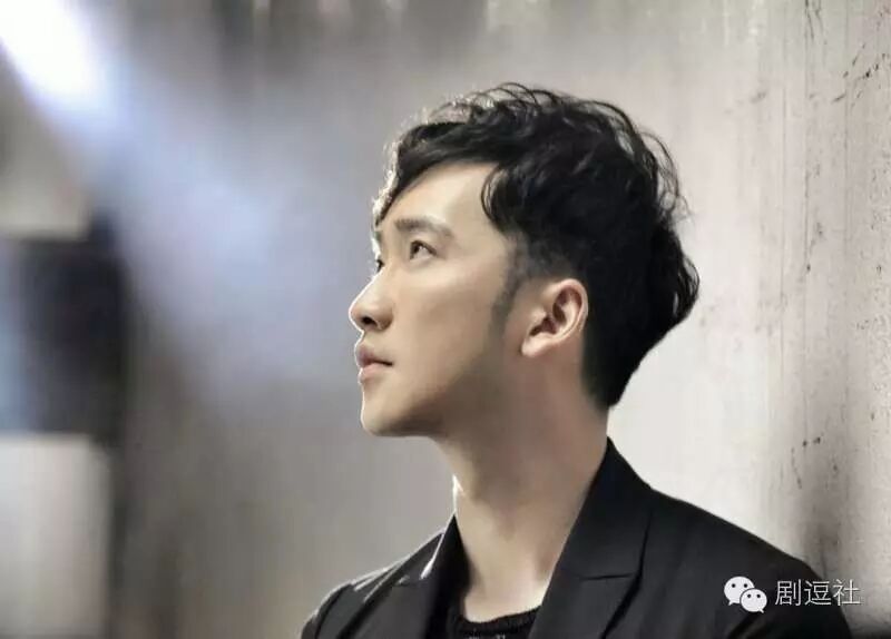 从加油好男儿到唱作型歌手,毛方圆也是一个大写的坚持加励志啊!