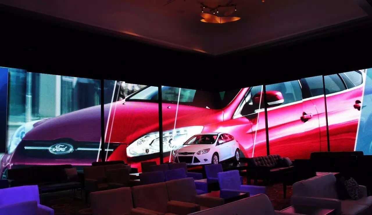 豪华车展不仅要有美女，更要有好屏！