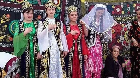 一夫两妻的国家_一夫多妻的国家有哪些_国家标志又称国家象征一般有