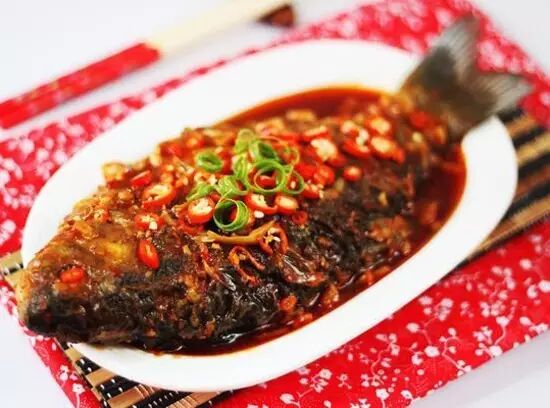 澳洲白菜价出售野生三文鱼 每年3000多吨喂龙虾