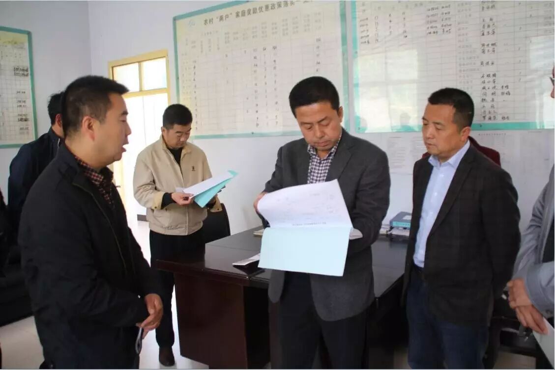 县委常委、宣传部长郭力逢深入望关镇检查指导计划生育和卫生工作-怀孕期