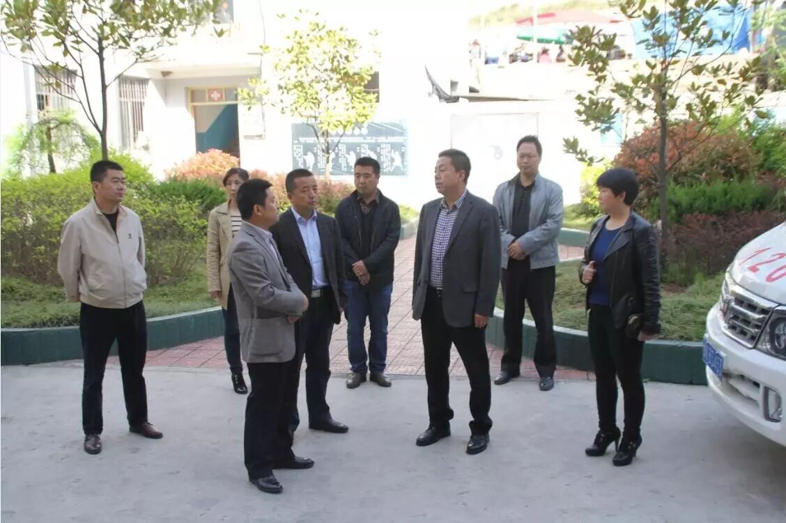 县委常委、宣传部长郭力逢深入望关镇检查指导计划生育和卫生工作-怀孕期