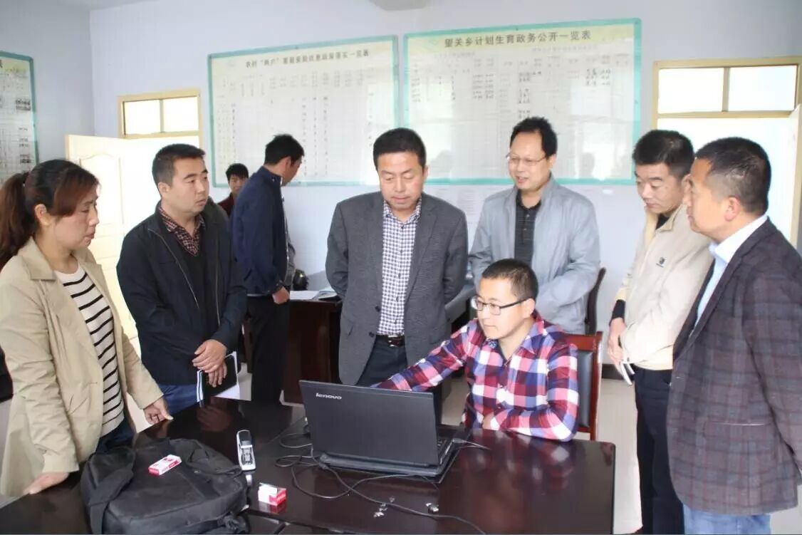 县委常委、宣传部长郭力逢深入望关镇检查指导计划生育和卫生工作-怀孕期