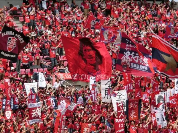 日本球迷的“济科魂”旗帜