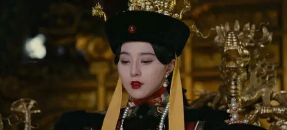 电影《建党伟业》中,范冰冰饰演的隆裕太后
