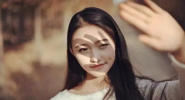 林允