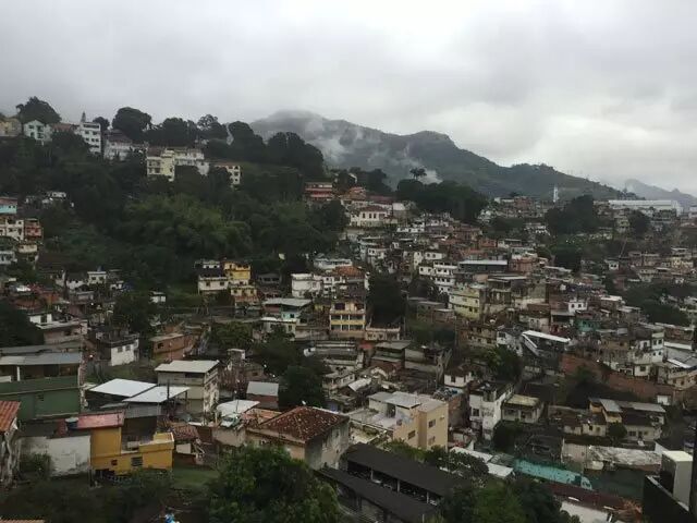 作者供图:里约的贫民窟Favela