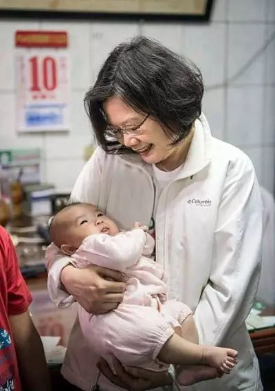 蔡英文的性别政策被妇女团体指责不及格