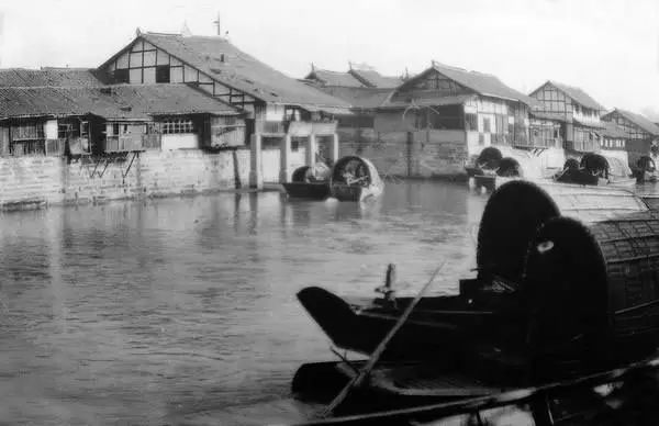 资料图:民国时期成都锦江码头