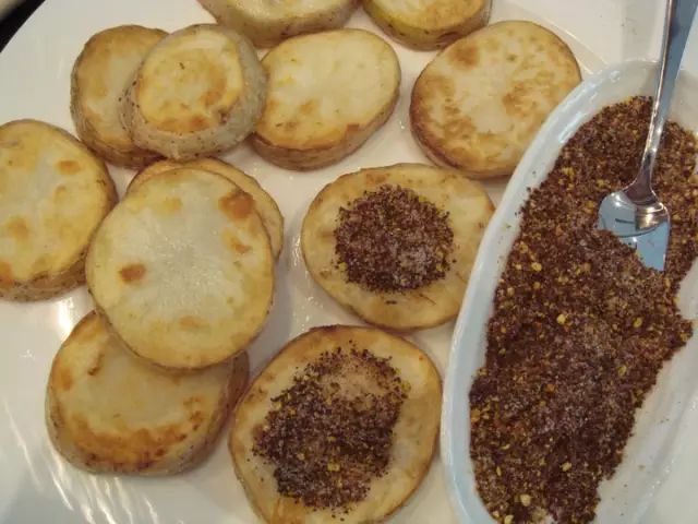 烤土豆,作者供图