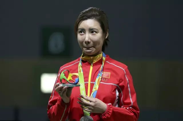 “我是杜丽,不是金牌机器”