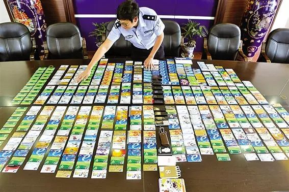 大陆警方缴获电信诈骗团伙所用电话卡