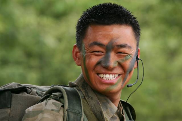 《士兵突击》剧照,王宝强饰许三多