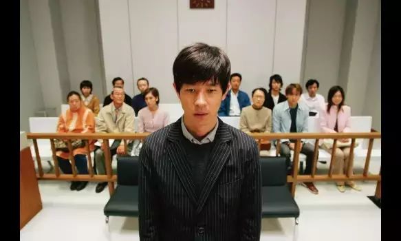 再现2005年横滨线电车猥亵案的电影《即使这样也不是我做的》