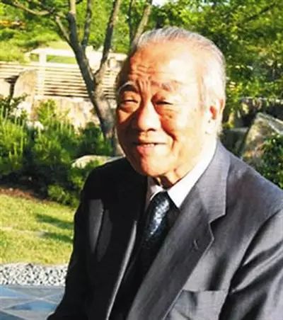 河合隼雄(1928-2007)
