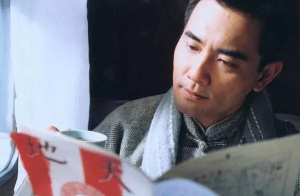 《上海往事》剧照,赵文瑄饰胡兰成