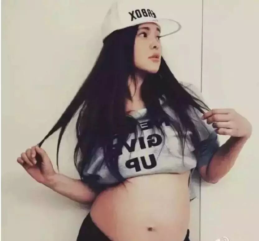 ​ 47岁的高龄孕妇伊能静,重新定义年轻营养秘诀