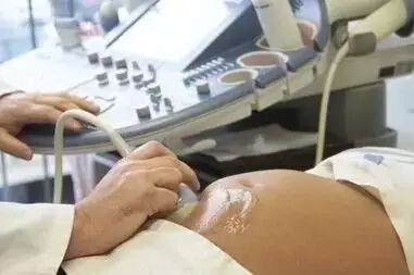 31岁妈妈喜生二胎,见到孩子第一眼却哭晕过去-怀孕期