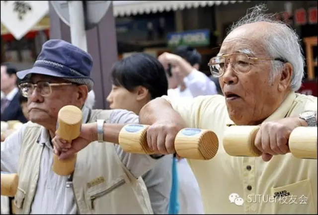 日本公布了国民活百岁不痴呆的11个秘诀，给家人留一份吧！