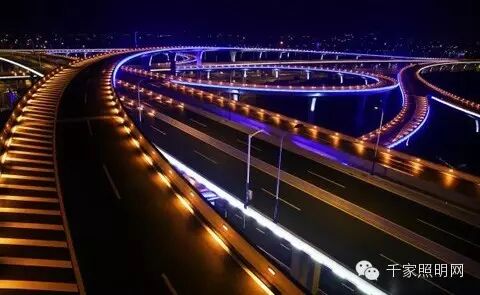 【分析】城市智慧照明的未来发展框架及实际工程案例